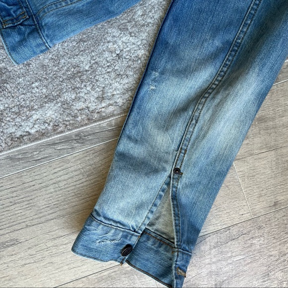 Levi’s Distressed Denim Jacket Jean Jacket - Picture 11 of 11